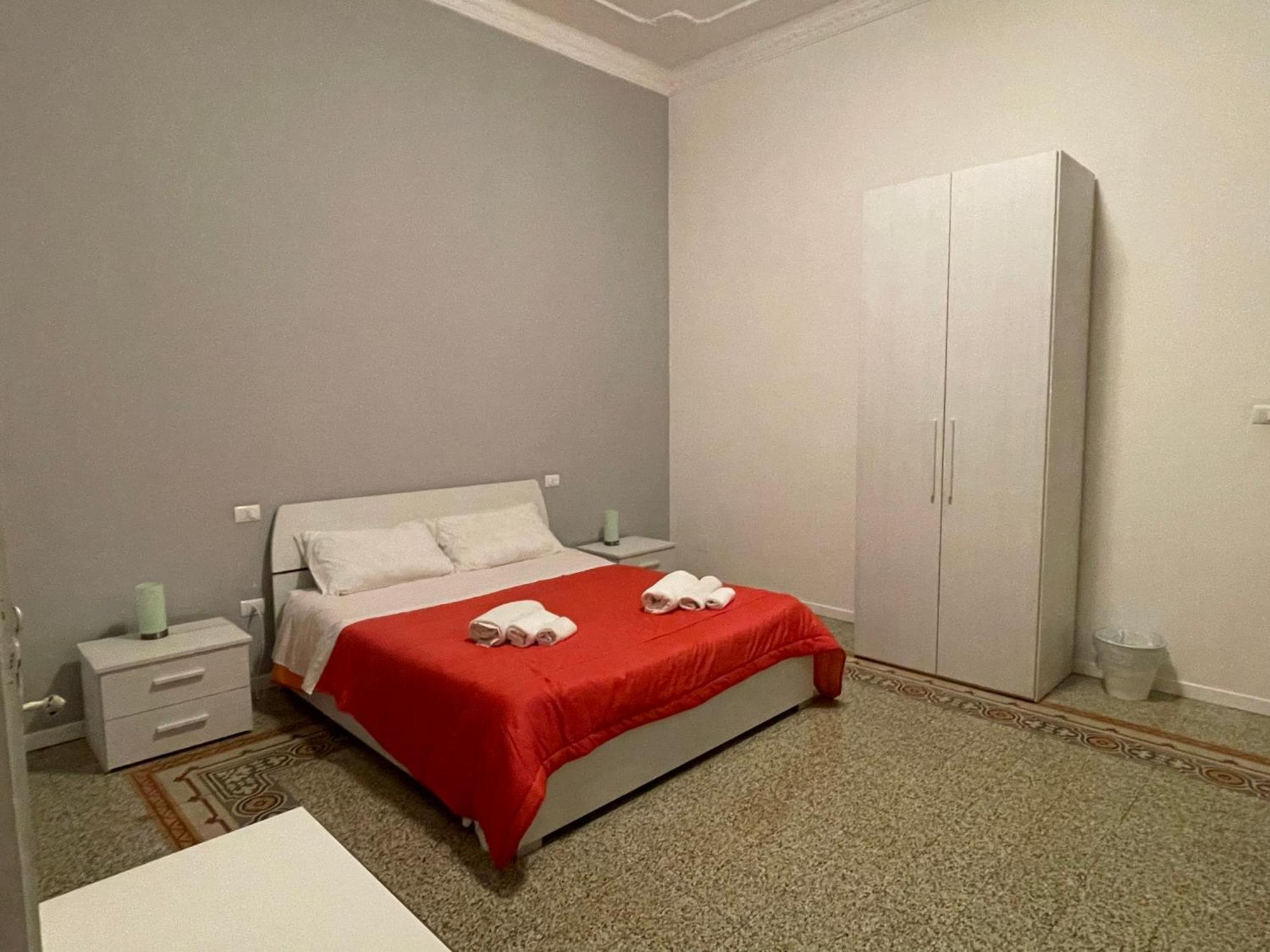 100 Passi Al Massimo Hotel ปาแลร์โม ภายนอก รูปภาพ
